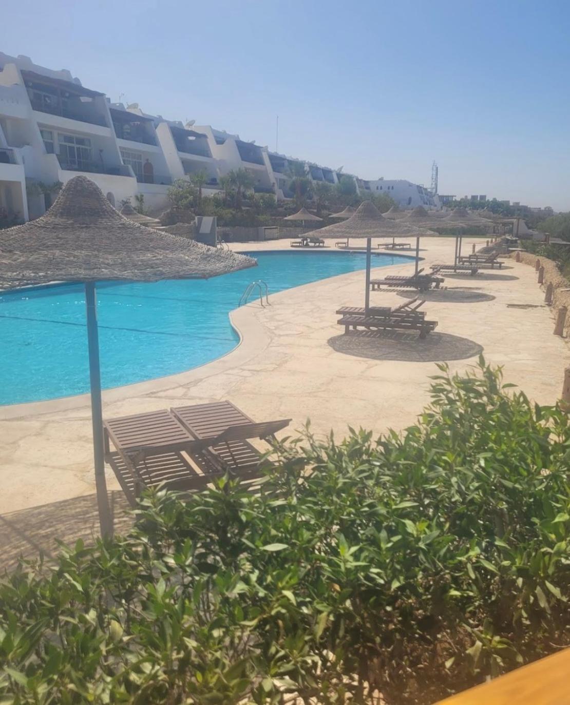 Cordoba Sea View Apartment With Open Air Jacuzzi At Mastaba الغردقة المظهر الخارجي الصورة