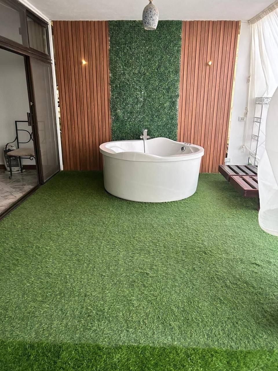 Cordoba Sea View Apartment With Open Air Jacuzzi At Mastaba الغردقة المظهر الخارجي الصورة